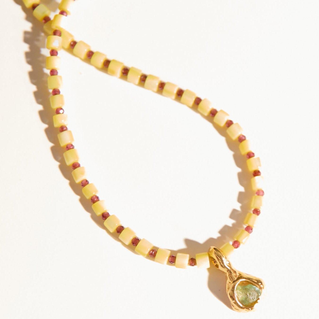 Colar Alter Amarelo