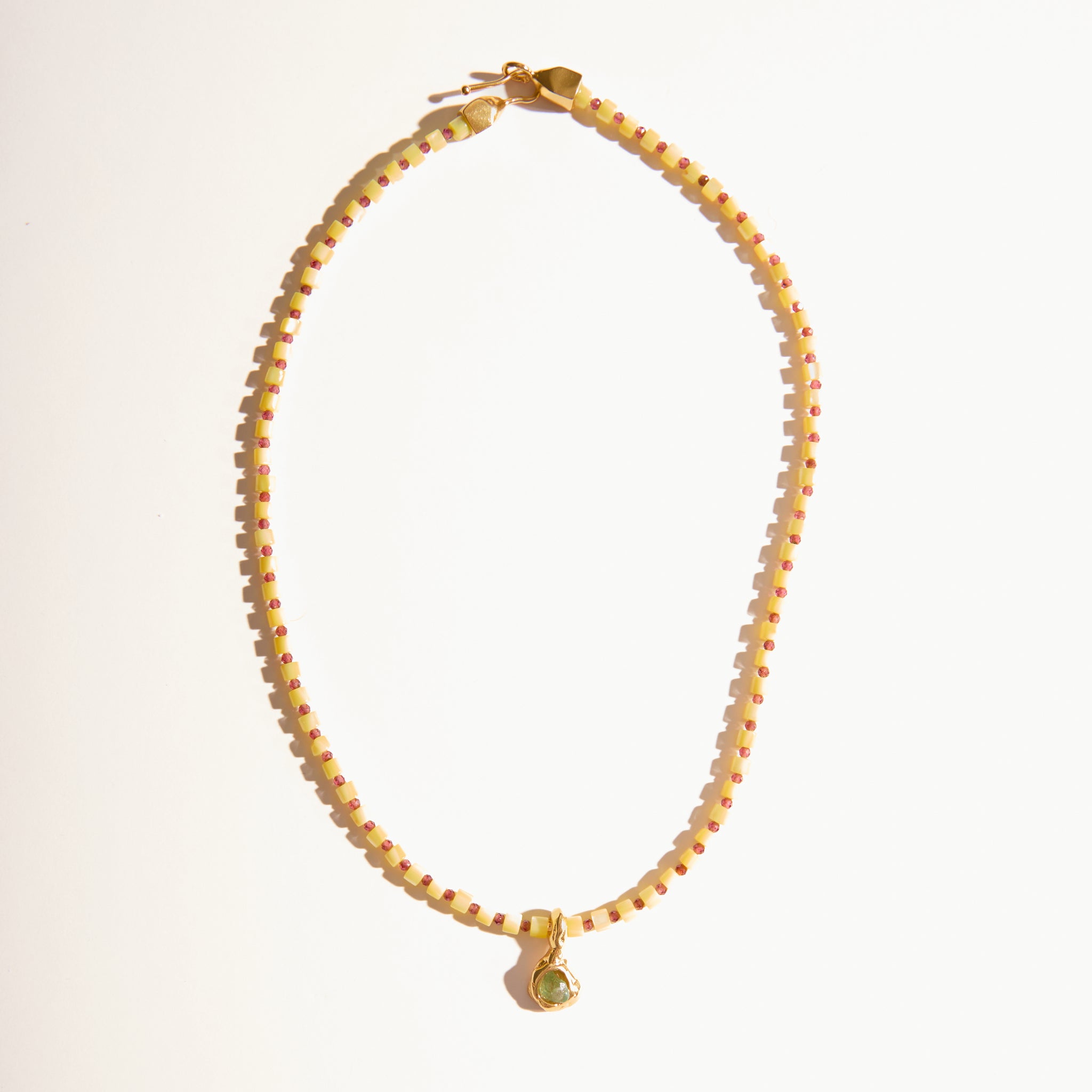 Colar Alter Amarelo
