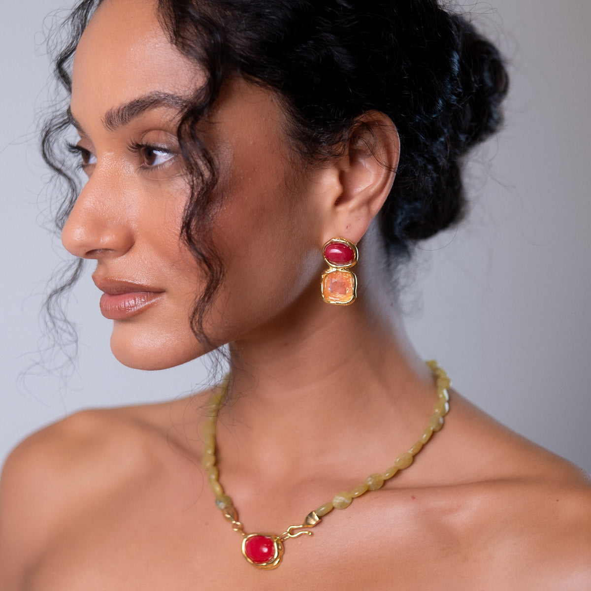 Brinco Luxor Rosé com Vermelho